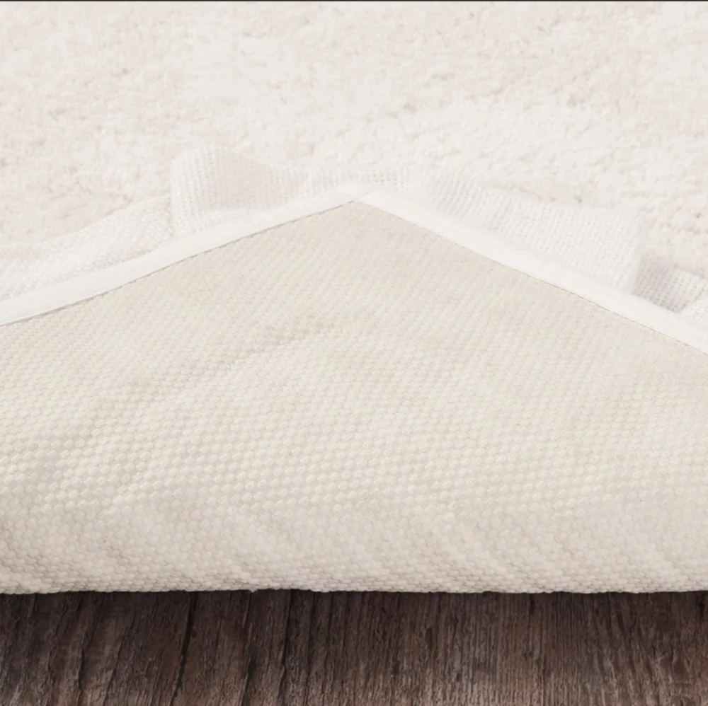 Beautiful Farmhouse/Country/Neutral Burlap Antique White Bath mat 27x48